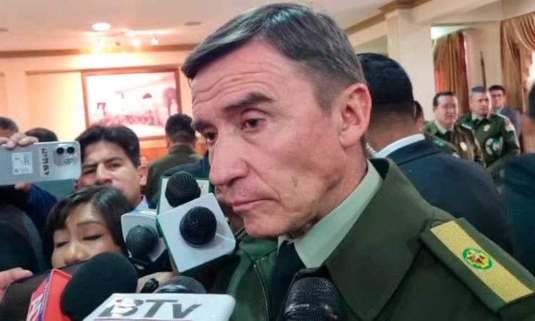 Comandante General de Policía anuncia reestructuración en la verde olivo