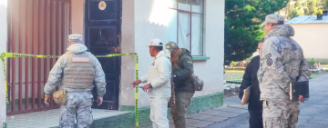 Fuerzas especiales de la Armada siguen la pista para recuperar armas robadas en Chua Cocani