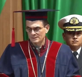 Presidente Paz en la UPEA recibe el título de “Doctor Honoris Causa”