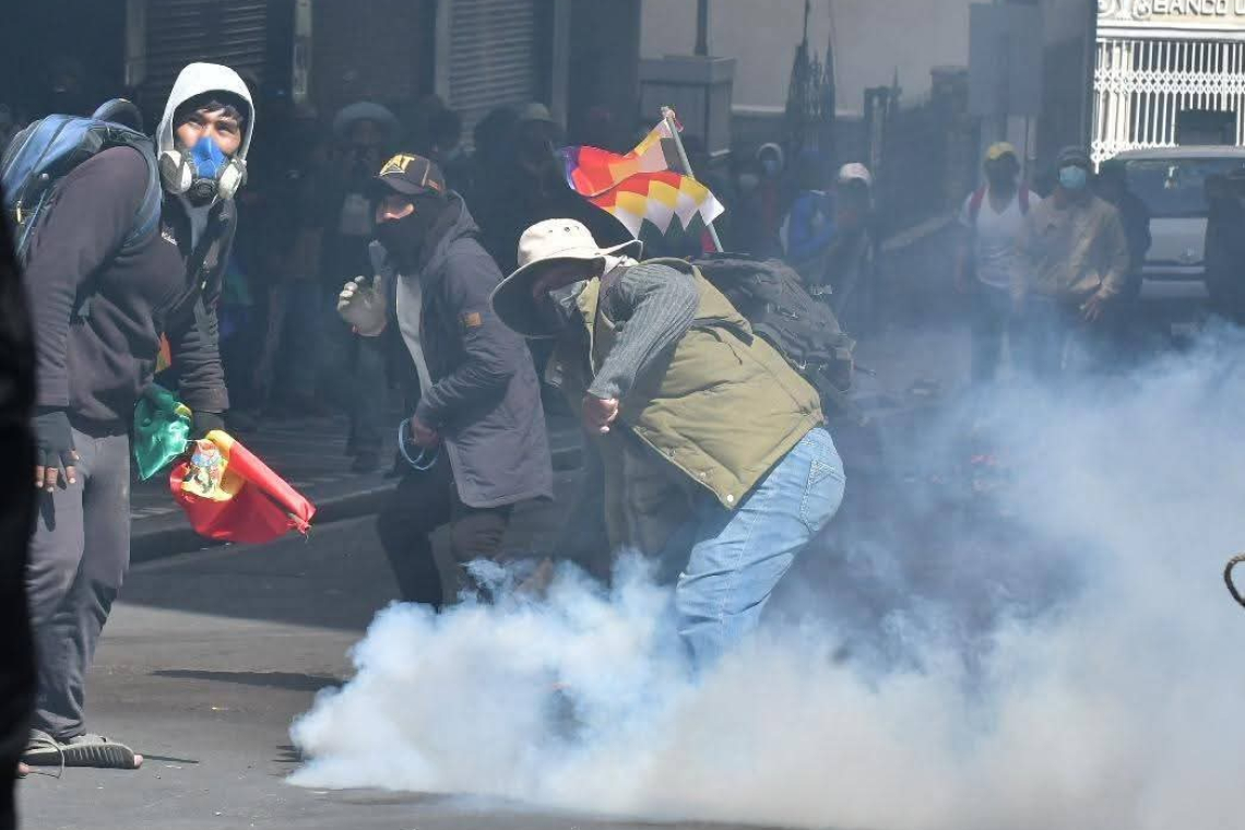México rechaza injerencia externa en conflicto interno en Bolivia y pide diálogo
