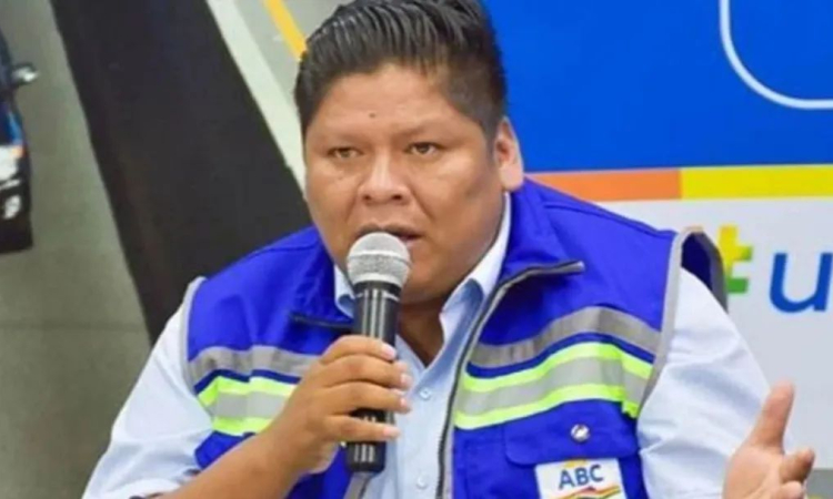 Juez determina detención preventiva por seis meses para exdirector de la ABC