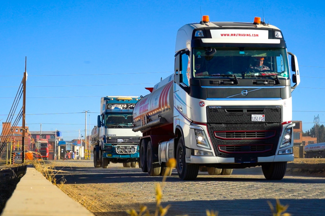 YPFB envía 500.000 litros de gasolina y 15.000 garrafas de GLP a seis provincias del norte paceño