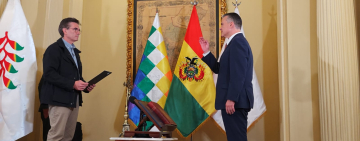 Presidente juramenta a Ernesto Justiniano como nuevo ministro de Defensa
