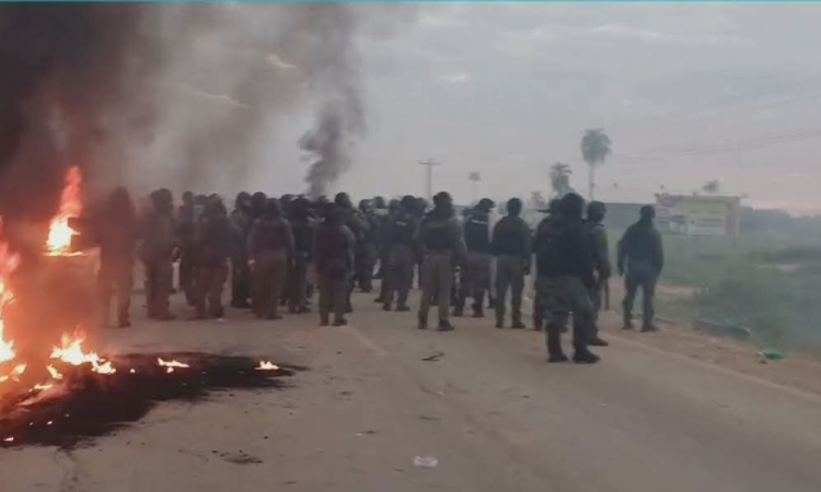 FFAA y Policía desbloquean en San Julián en medio de resistencia y aplausos de los afectados