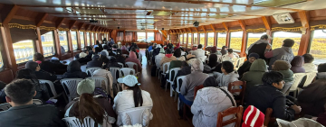 “Mosoj Huayna” evacua a turistas y extranjeros en operación Humanitaria en Guaqui