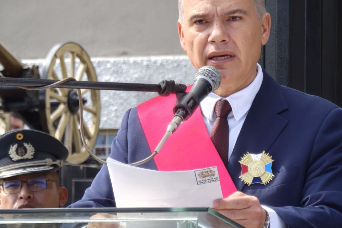 Las FFAA garantizan lealtad y amor la Patria en reconocimiento a Ministro de Defensa 