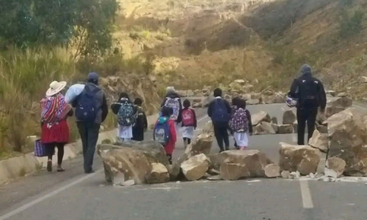 Federación de campesinos de Chuquisaca declara cuarto intermedio en bloqueos para permitir corredor humanitario