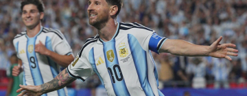El show de Messi con tres goles y récord Mundial
