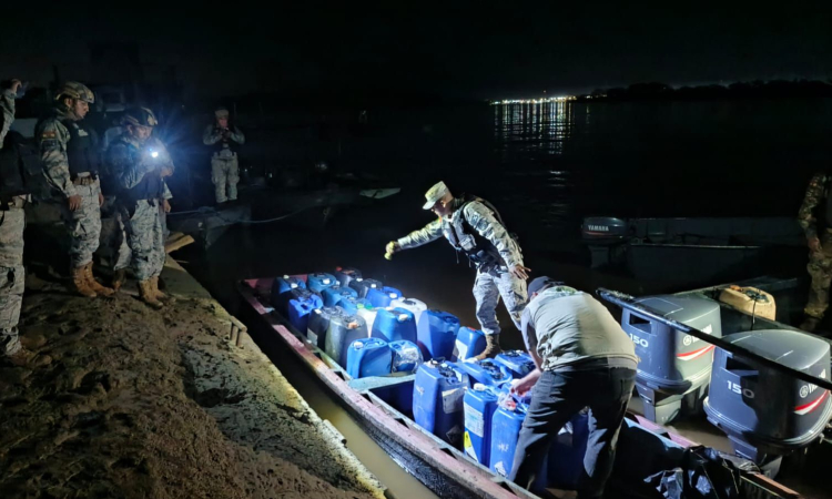 Navales comisan “galoneras” con 1.150 litros de Gasolina y Diesel en el Beni