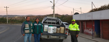 ANH-Policía decomisan 110 lts. de gasolina en bidones transportada de manera irregular