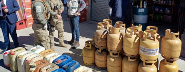 ANH y Policía decomisan 300 garrafas de GLP y 800 litros de combustibles en El Alto