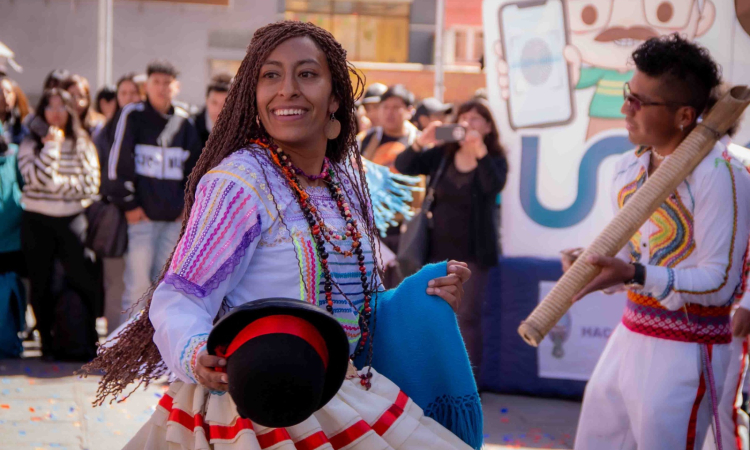 UMSA lanza su Entrada Folklórica, encuentro que impulsa la cultura y mueve más de Bs19 MM