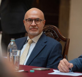 Jefe de Gabinete de Bolivia afirmó que un acuerdo con el FMI es “indispensable” para enfrentar el déficit fiscal