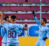 Bolívar golpea primero: venció 3-2 a Gremio y viajará con ventaja a Brasil