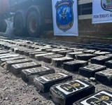 En Paraguay incautan casi media tonelada de cocaína oculto en un “macaco” de un camión procedente de Bolivia