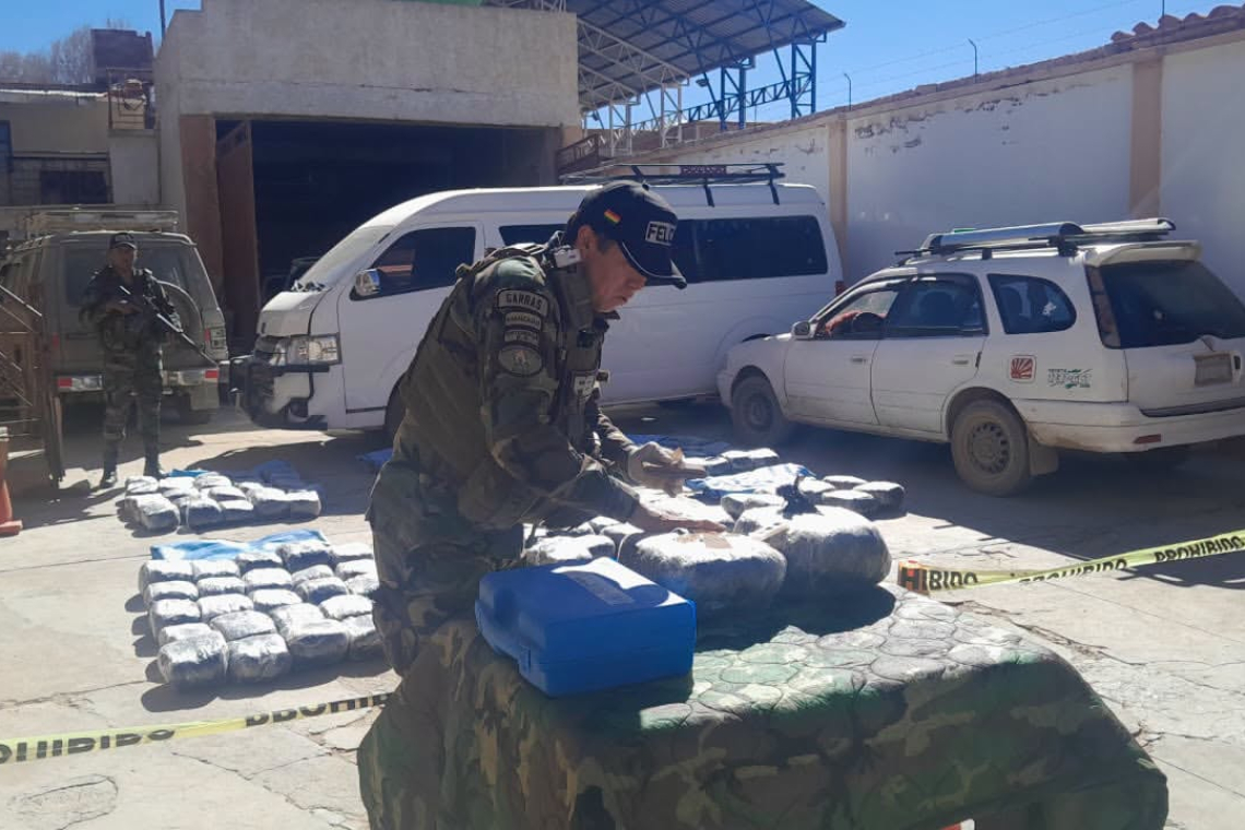 FELCN neutraliza ruta del narcotráfico hacia Argentina e incauta marihuana