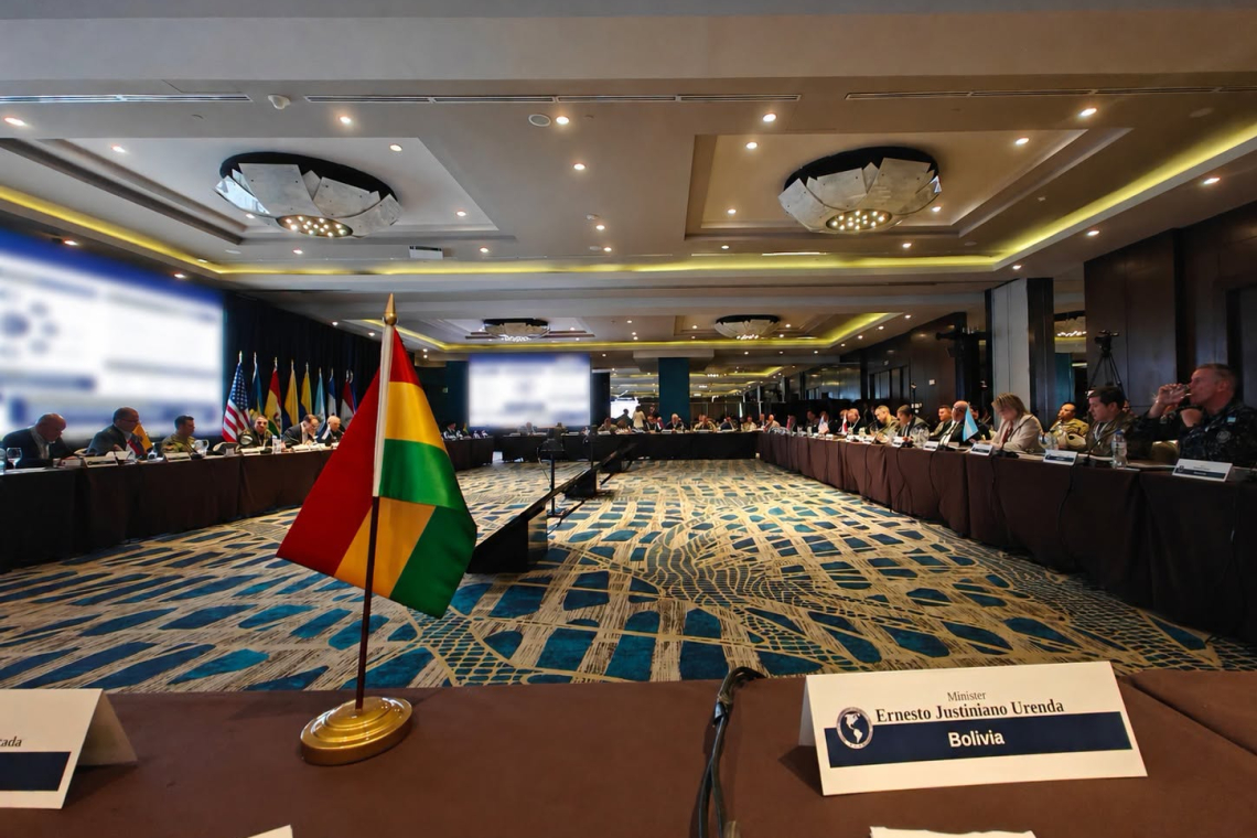 En Foro A3C, Bolivia plantea fortalecer capacidad operativa aérea, terrestre y acuática contra el crimen