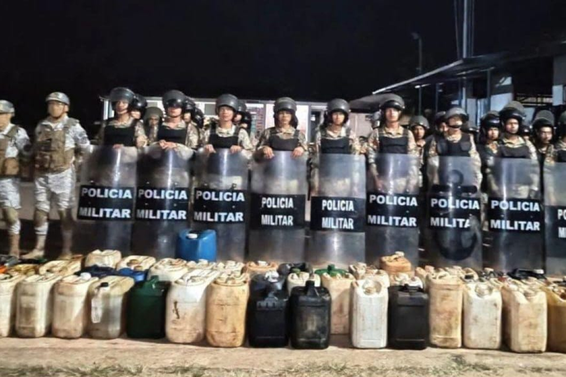 Marinos comisan más de 1.000 litros de combustible en intervención “Frontera Segura”