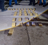 Hallan más de 26 kilos de cocaína ocultos en tanque de combustible