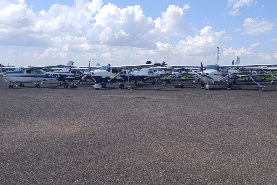 En la ofensiva contra el narcotráfico se incauta 80 avionetas y armas en 9 meses de gestión 