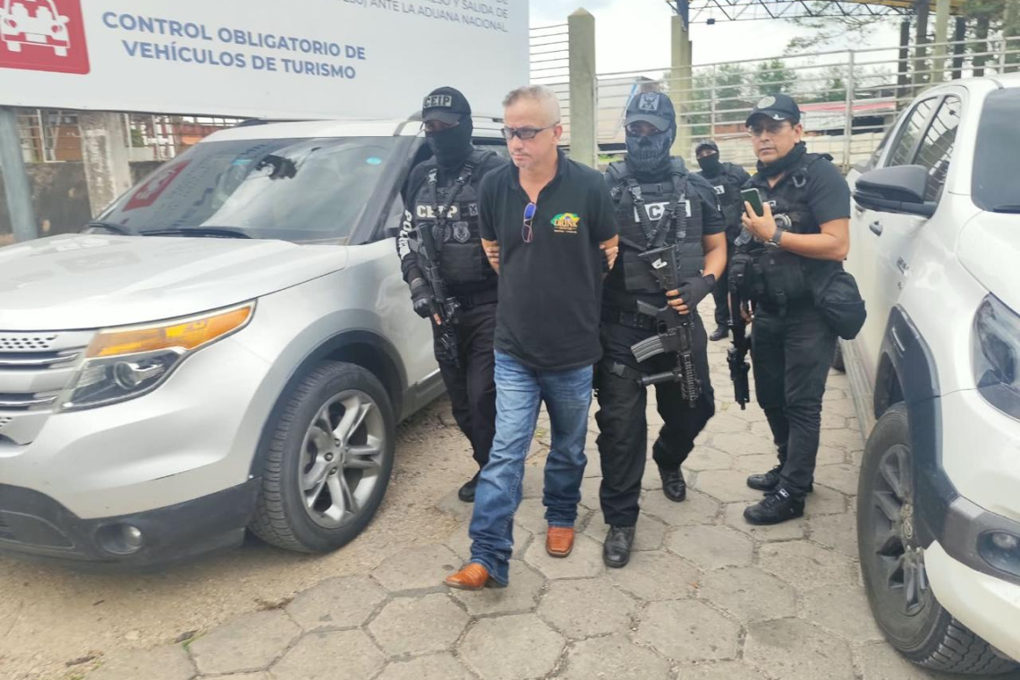 Gobierno deporta del país a peligroso miembro del PCC y lo remite a la Policía Federal de Brasil