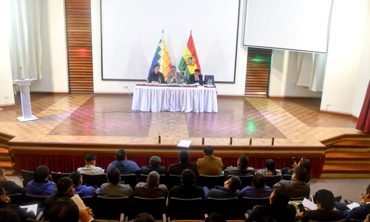 Gobierno y transporte libre acuerdan mesas técnicas y agenda de trabajo tras levantar la subvención al Diésel