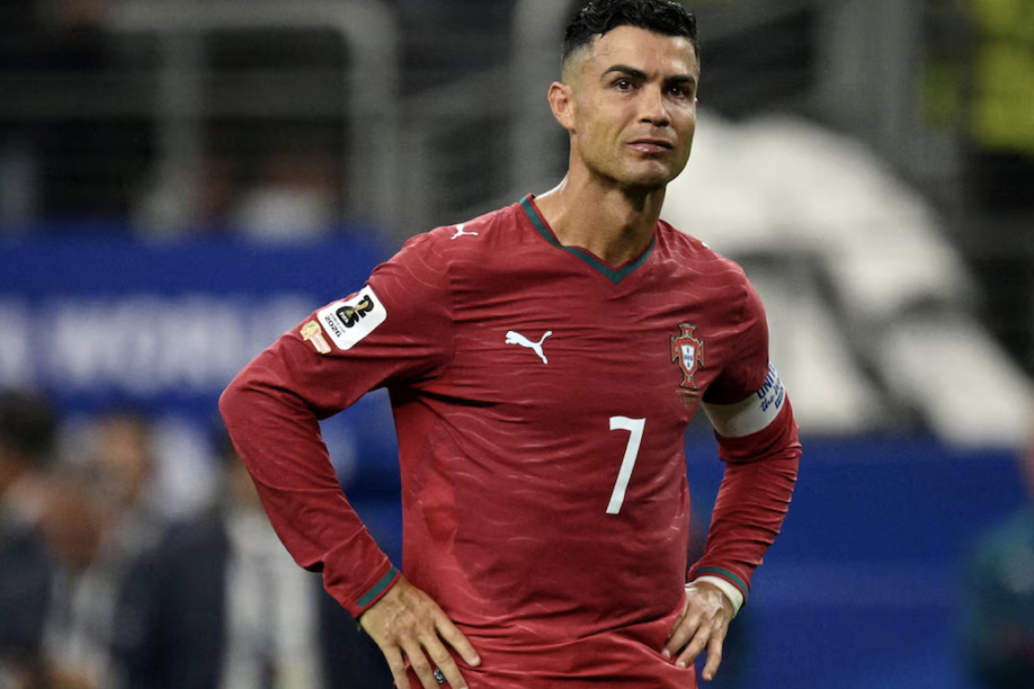 Tenso cruce de Cristiano Ronaldo con una periodista que le preguntó si estaba en condiciones de jugar los 90 minutos de un partido