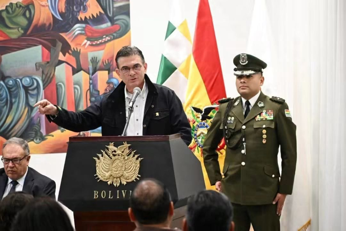 Presidente denuncia que ministros y asambleístas reciben amenazas de muerte