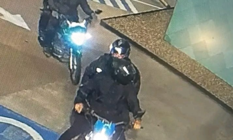  Capturan a mujer cómplice del atraco a joyería de un centro comercial en Santa Cruz