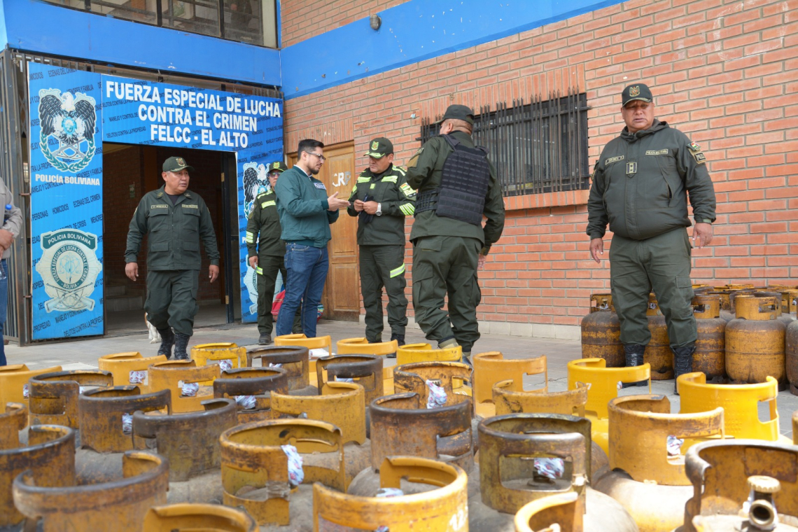 La ANH y la Policía de El Alto comisan 264 garrafas de GLP con destino al mercado ilegal